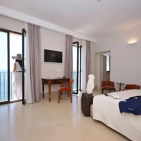 I Bastioni San Domenico - Boutique ホテル 4*