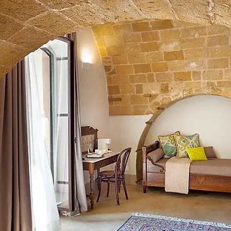 I Bastioni San Domenico - Boutique 4* غالّيبولي